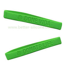 Bracelet en caoutchouc de silicone de logo de Debossed pour des cadeaux